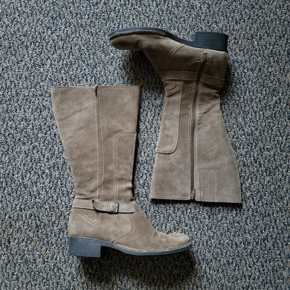 Clarks Suede Women's Tall Boots Size 11 - Picture 1 of 13